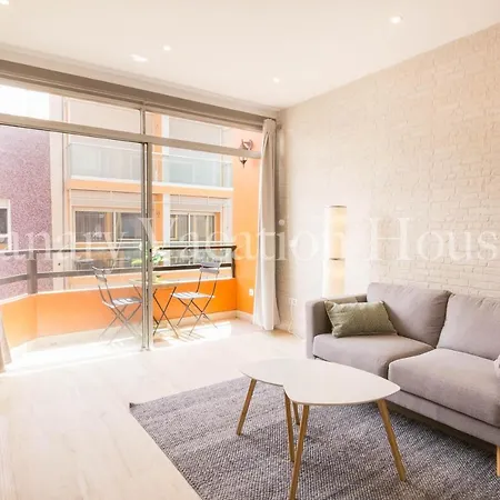 Апартаменты Cozy Beach House. Free Wifi!